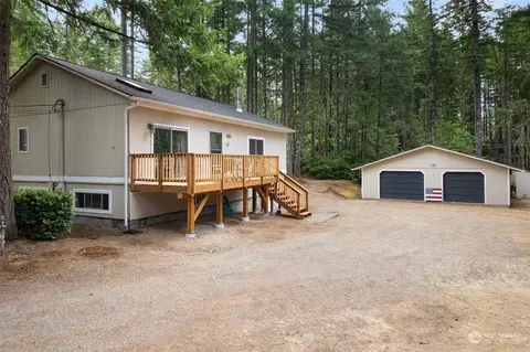 31 E Tiree Pl, Shelton, WA 98584