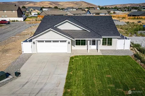 247 Parkside Pl, Ephrata, WA 98823