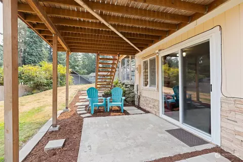 215 143 St SE, Everett, WA 98208 photo 31