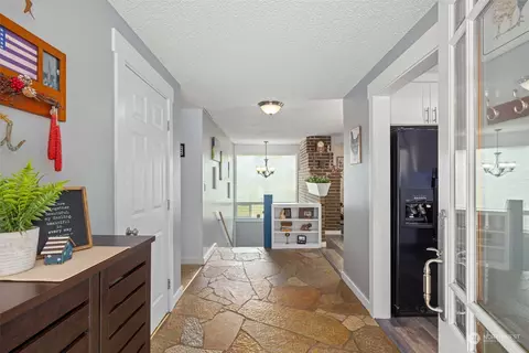 215 143 St SE, Everett, WA 98208 photo 6