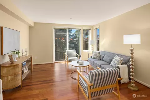 124 Bellevue Ave E #403, Seattle, WA 98102