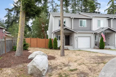 1720 SW Cooper Way, Oak Harbor, WA 98277