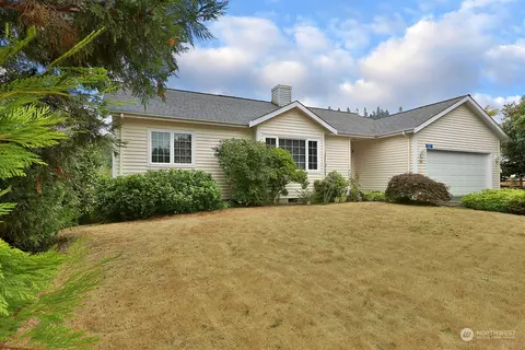 727 Gleason Ln, Langley, WA 98260