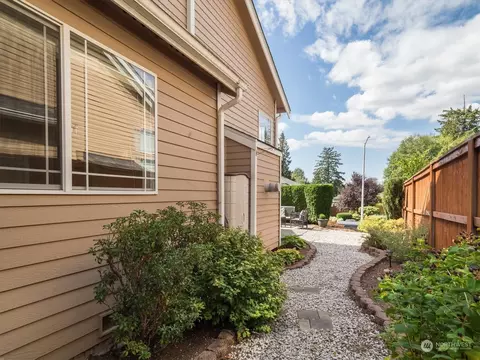 2425 195th Pl SE #A, Bothell, WA 98012 photo 26