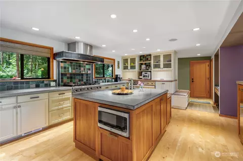 9108 NE 188th Pl, Bothell, WA 98011 photo 15