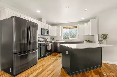 6712 Lower Ridge Rd, Everett, WA 98203 photo 9
