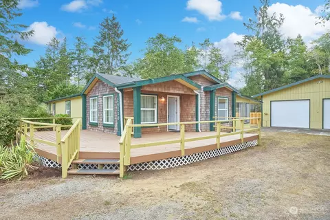 24110 Elm Pl, Ocean Park, WA 98640
