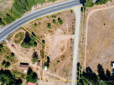 102 Jessie Ln, White Pass, WA 98937