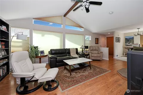 213 93rd St SE, Everett, WA 98208 photo 4