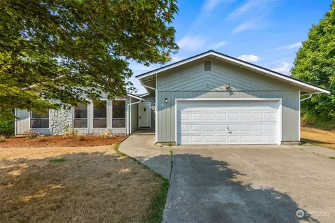 912 Bonnie Ln SW, Tumwater, WA 98501