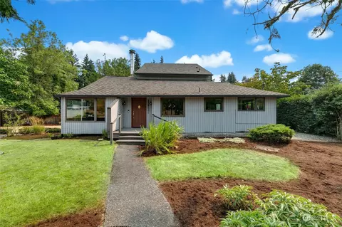 13504 20th Ave NE, Seattle, WA 98125