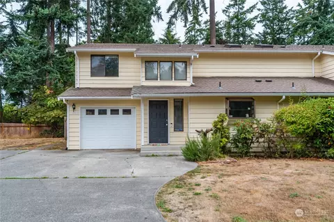1248 NW Lanyard Loop #2, Oak Harbor, WA 98277