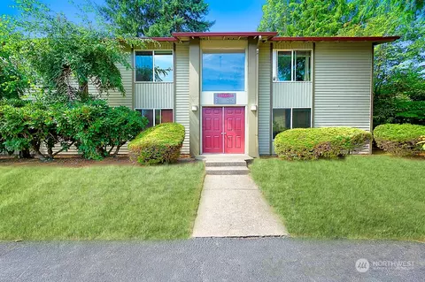 17533 151st Avenue Southeast #8 11, Renton, WA 98058