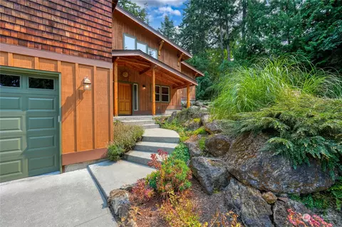 297 Nisqually Pl, La Conner, WA 98257