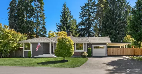 7706 194th St SW, Edmonds, WA 98026