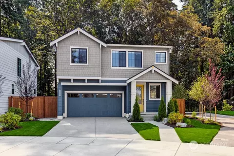 9788 135th Ave NE #8, Kirkland, WA 98033