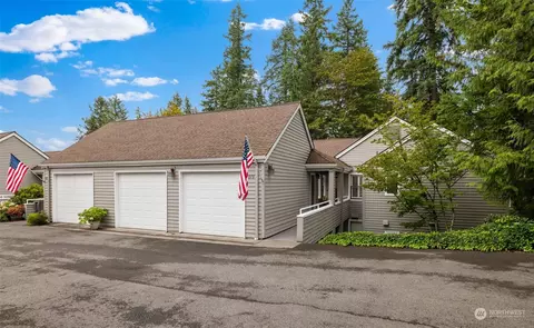 4079 220th Pl SE #2049, Issaquah, WA 98029