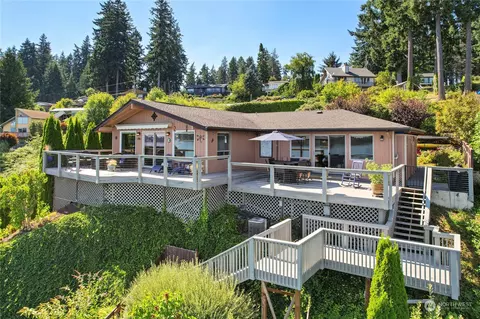 30 SE Bluff Loop Rd, Shelton, WA 98584