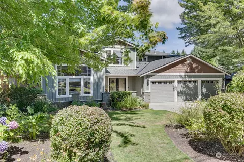 8817 205th Pl SW, Edmonds, WA 98026