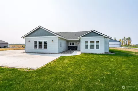 118 Skyhawk Dr, Toledo, WA 98591