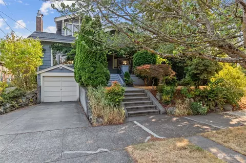 1023 NE 62nd St, Seattle, WA 98115