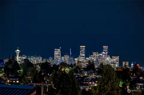 2416 Eyres Pl W, Seattle, WA 98199
