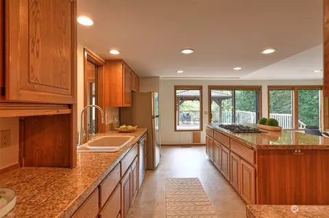 1004 218th Pl SE, Bothell, WA 98021 photo 9