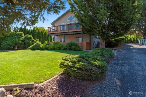 302 Pine View Dr, Orondo, WA 98843