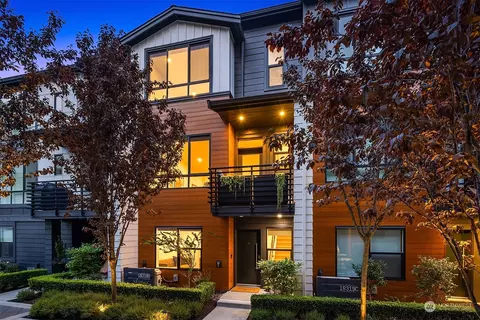 18319 96th Dr NE #D, Bothell, WA 98011 photo 2