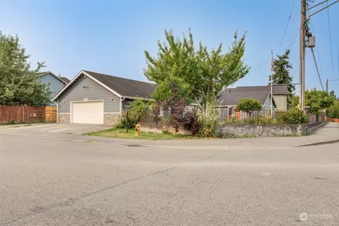 10722 60th Ave NE, Marysville, WA 98270