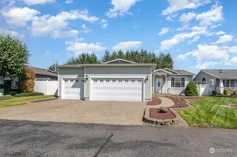 812 Maple Ln SW, Orting, WA 98360