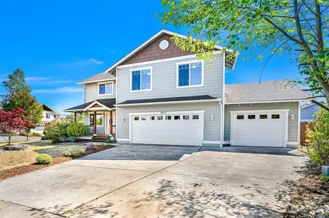 4813 Lighthouse Dr, Blaine, WA 98230