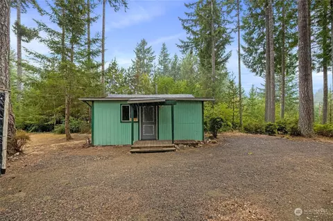541 Emerald Lake Dr E, Grapeview, WA 98546 photo 2