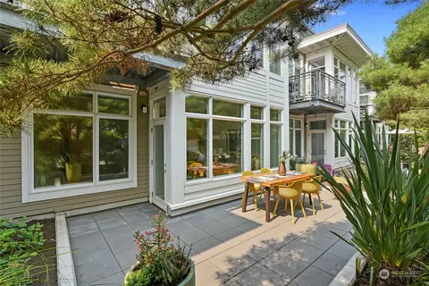 145 Ferncliff Ave NE #D241, Bainbridge Island, WA 98110
