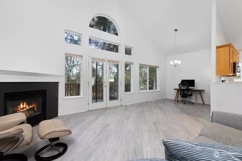 2152 28th St, Bellingham, WA 98225