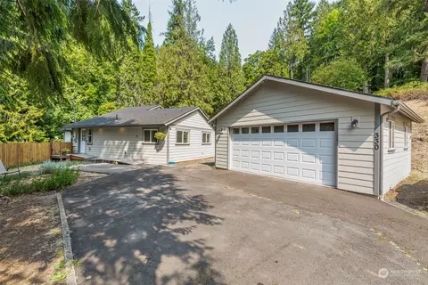 330 Rose Valley Rd, Kelso, WA 98626