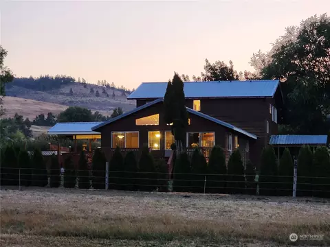 771 Watt Canyon Rd, Thorp, WA 98946