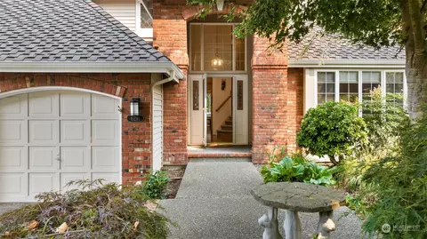 6211 Bayview Dr, Mukilteo, WA 98275