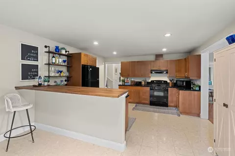 4712 Black Forest Ln, Everett, WA 98203 photo 8