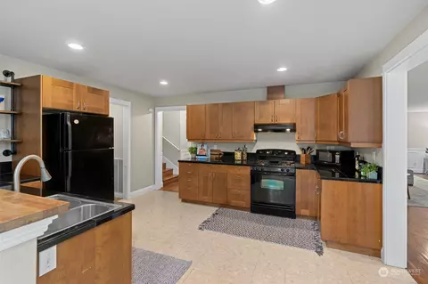 4712 Black Forest Ln, Everett, WA 98203 photo 9