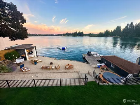 1126 Mountain View Blvd S, Spanaway, WA 98387