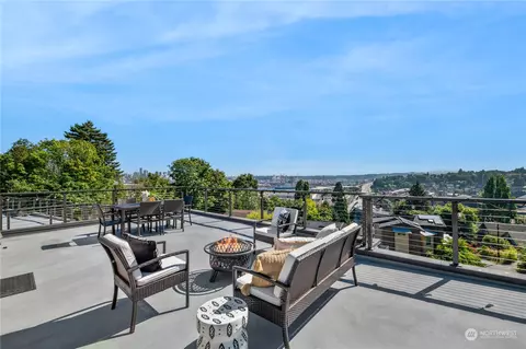 3229 SW Westbridge Pl, Seattle, WA 98126