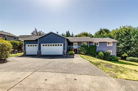 6704 84th Dr NE, Marysville, WA 98270