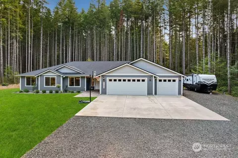 5461 SE Ravenridge Ct, Port Orchard, WA 98367