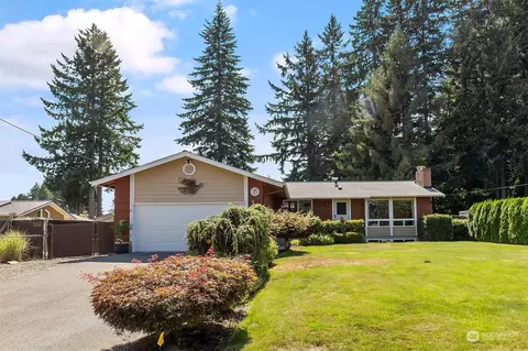 3284 SE Tamarack Dr, Port Orchard, WA 98366