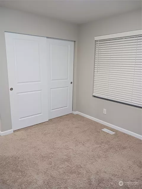 545 Becky Ave E, Enumclaw, WA 98022 photo 16