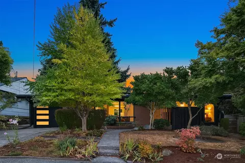 7310 40th Ave NE, Seattle, WA 98115