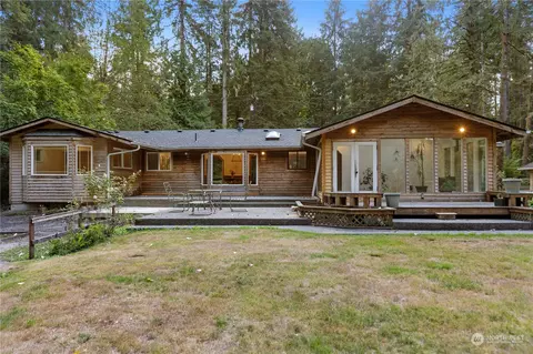 23517 Hidden Valley Rd, Granite Falls, WA 98252