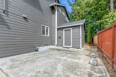 10621 27th Dr SE, Everett, WA 98208 photo 32