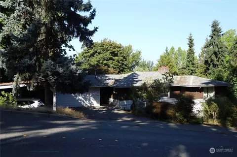 2273 74th Ave SE, Mercer Island, WA 98040